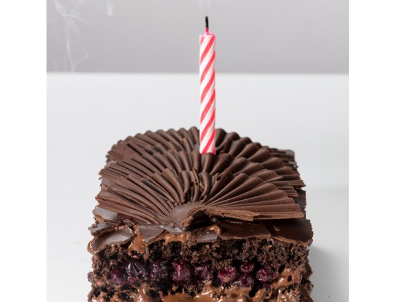 Tort "Velvet Blackcurrant" - 4 Imagine